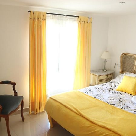 Apartamentos Fornells Castello  D'Empuries Extérieur photo
