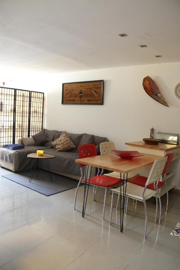 Apartamentos Fornells Castello  D'Empuries Extérieur photo