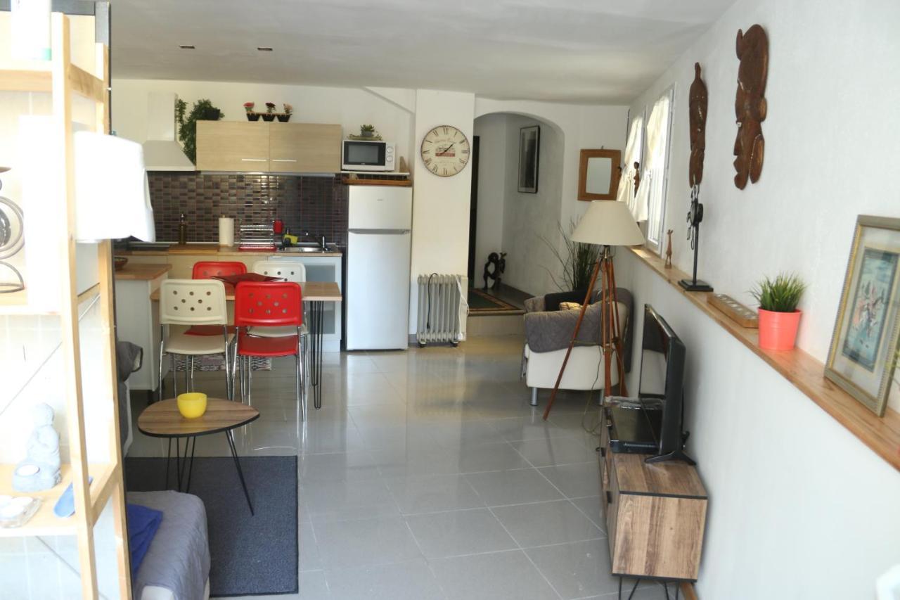 Apartamentos Fornells Castello  D'Empuries Extérieur photo