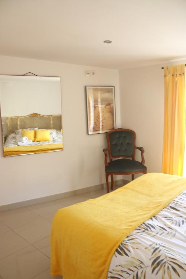 Apartamentos Fornells Castello  D'Empuries Extérieur photo