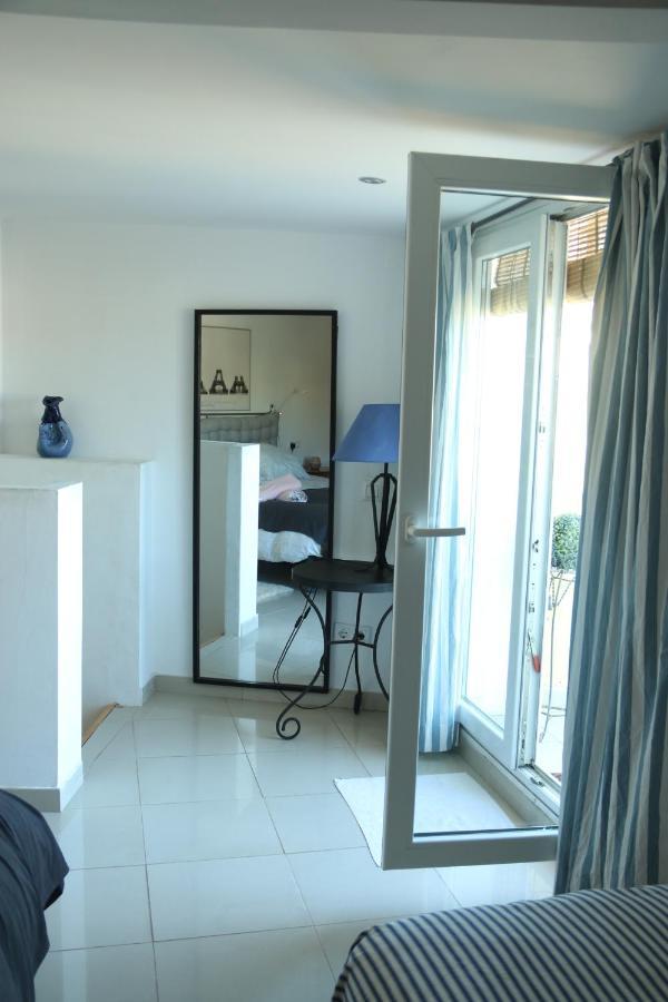 Apartamentos Fornells Castello  D'Empuries Extérieur photo